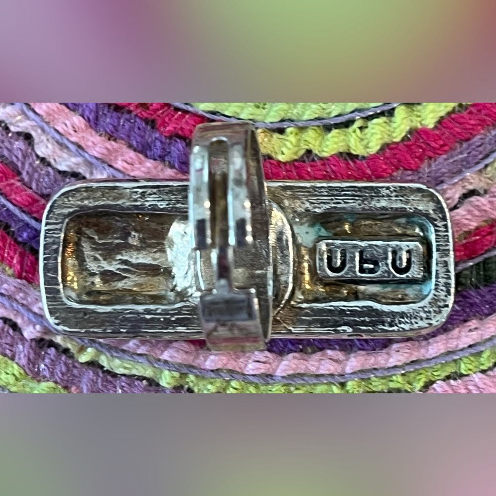 Vintage Ring Silver Metal Unique Ring EUC - Picture 2 of 5